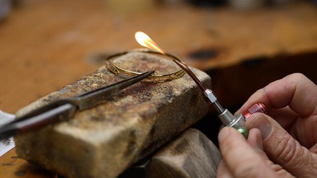 محاسبه اجرت در طلاسازی